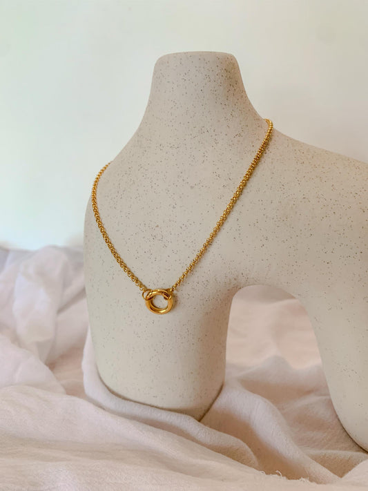 Mira Circle Necklace