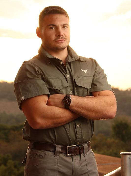 Double Stitched Vented Cotton Twirl Bush Shirts (Olive)