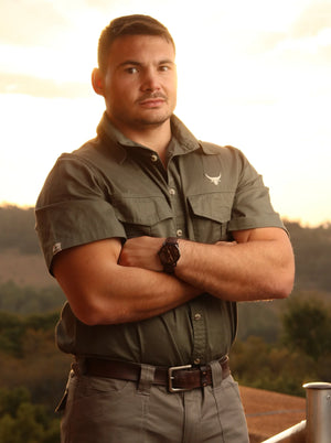 Double Stitched Vented Cotton Twirl Bush Shirts (Olive)