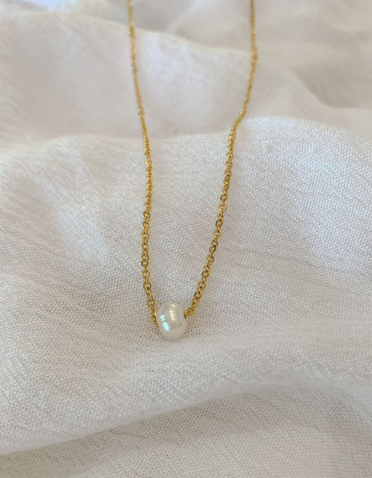 Mira Pearl Necklace