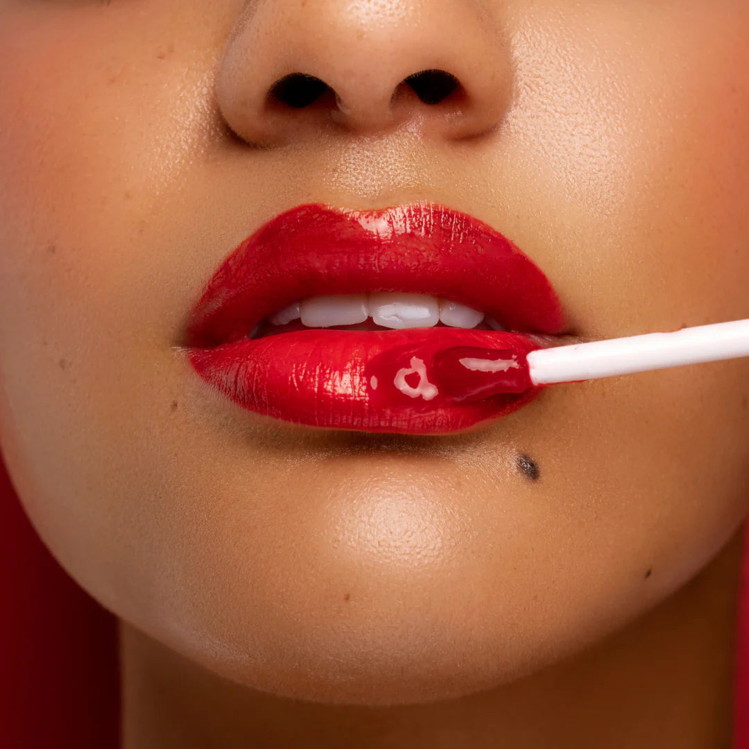 Iconic Lip Stain (Classic Red)