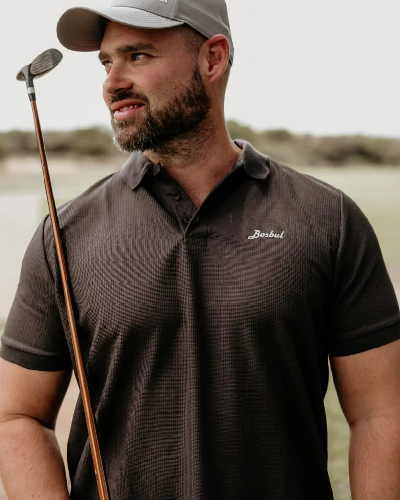 Grey Bosbul Golfer